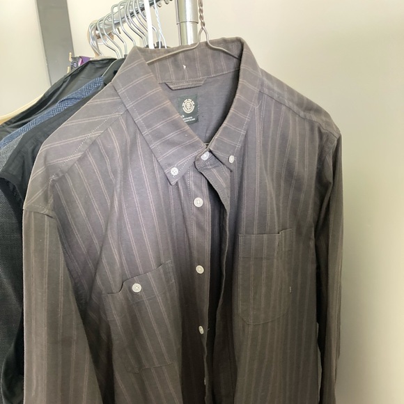 12 Large Casual Button Down Shirts - Picture 2 of 12